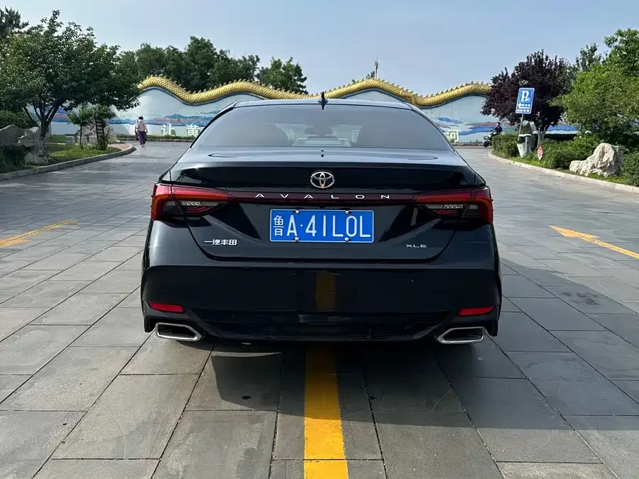 Toyota Avalon 2022 Avalon 2.0L XLE Premium Edition 2022 — миниатюра 2