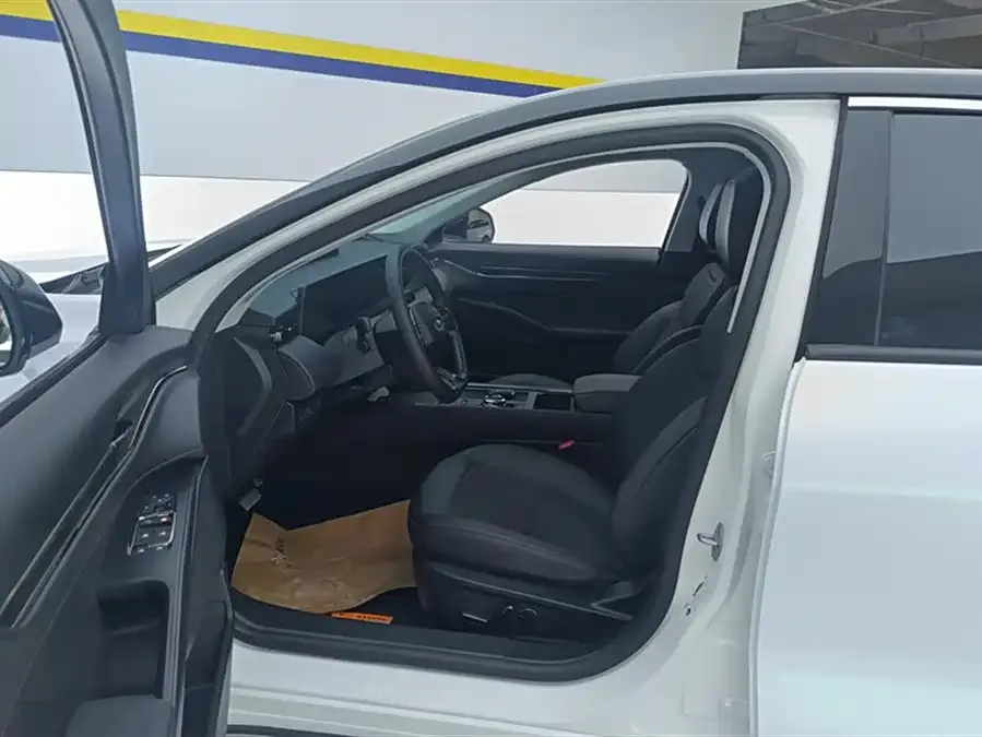 Ford Mondeo Mondeo 2022 facelift EcoBoost 245 luxury model 2023 — миниатюра 3