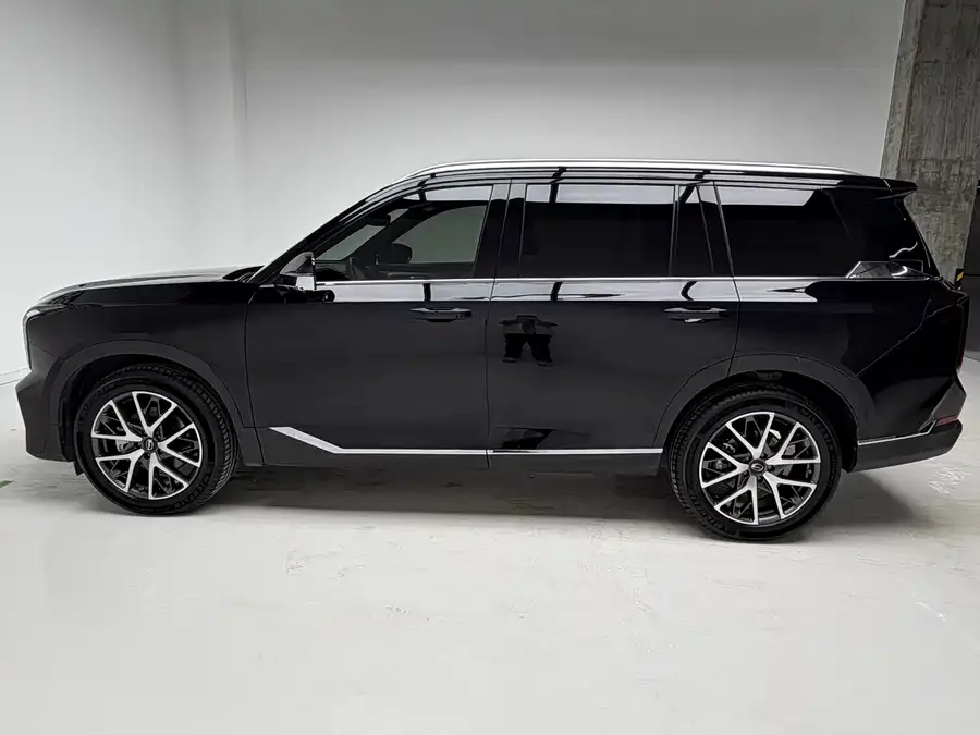 GAC Trumpchi GS8 Trumpchi GS8 2024 Navigator Series 2.0TGDI 2WD Luxury Intelligent Connected Edition 7-Seater 2024 — миниатюра 3