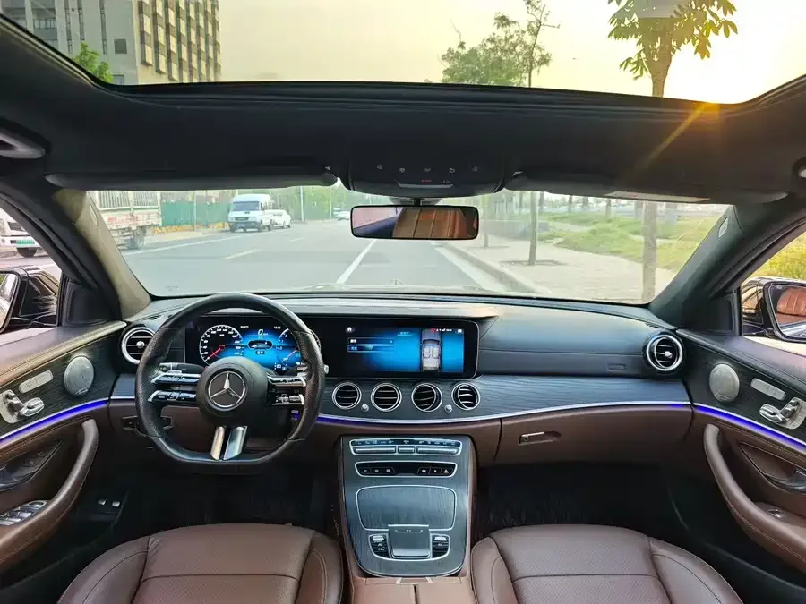 Mercedes-Benz E-class new energy Mercedes-Benz E-Class New Energy 2023 E 350 e L Plug-in Hybrid Sports Sedan 2023 — миниатюра 2