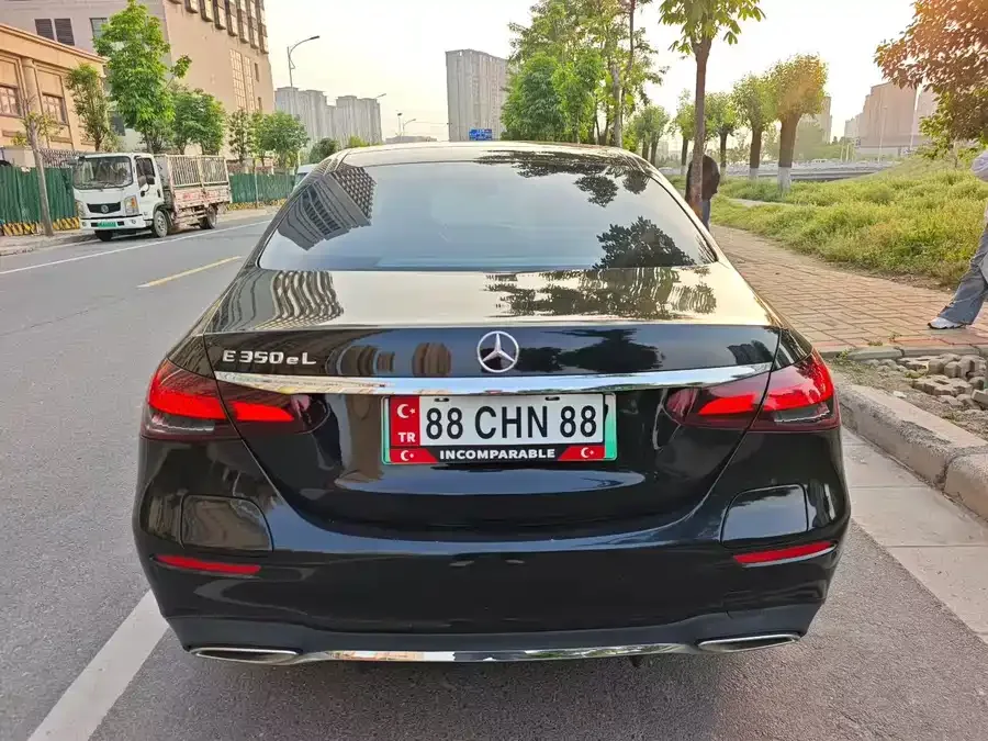 Mercedes-Benz E-class new energy Mercedes-Benz E-Class New Energy 2023 E 350 e L Plug-in Hybrid Sports Sedan 2023 — миниатюра 5