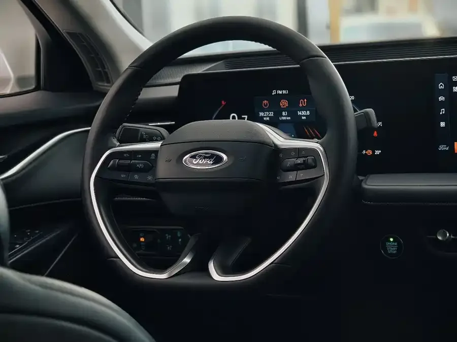 Ford Mondeo Mondeo 2025 2.0T EcoBoost Luxury Edition 2024 — миниатюра 3