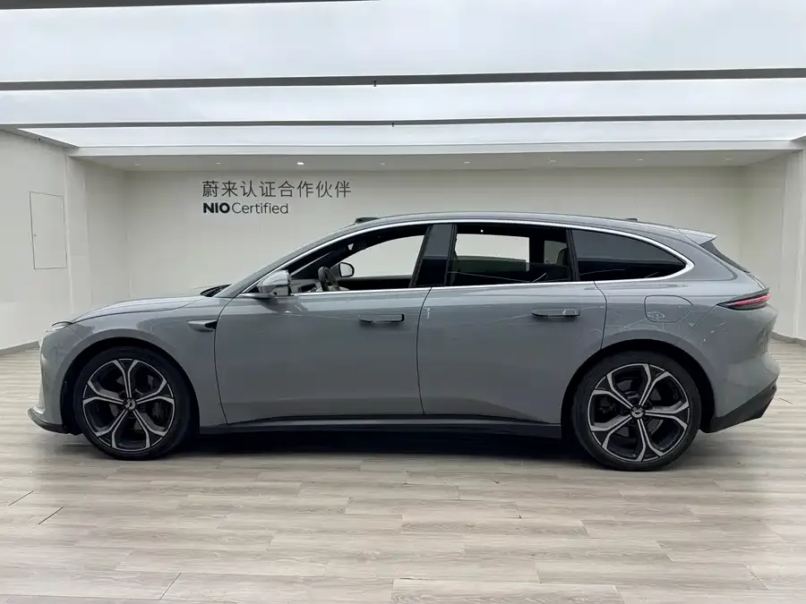 NIO ET5T NIO ET5T 2023 75kWh Touring 2023 — миниатюра 2