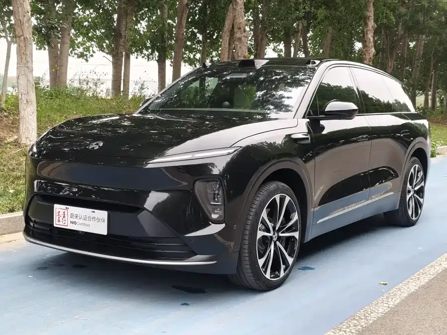 NIO ES8 2023