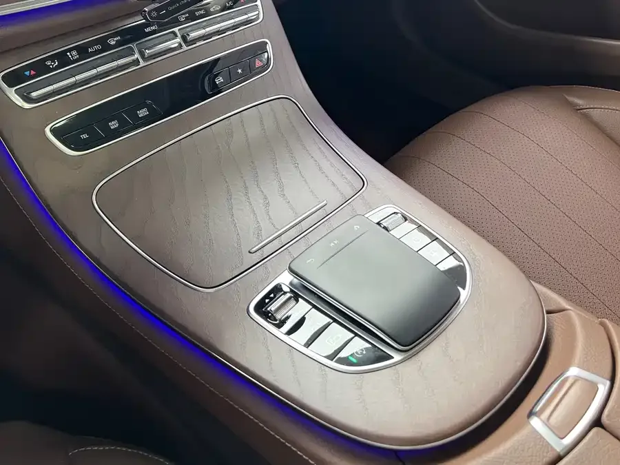 Mercedes-Benz E-Class Mercedes-Benz E-Class 2022 E 300 L Luxury Edition 2022 — миниатюра 5