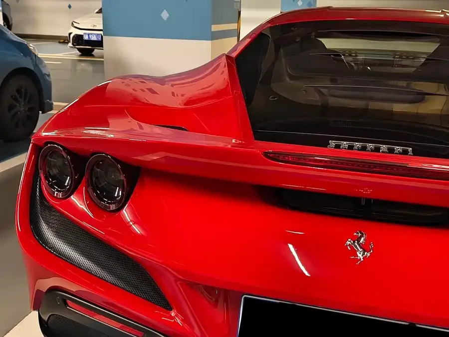 Ferrari F8 Ferrari F8 2019 Tributo 3.9T V8 2022 — миниатюра 4