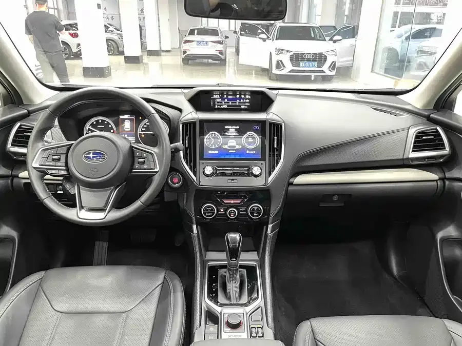 Subaru Forester Forester 2024 2.0i AWD Luxury Edition EyeSight 2023 — миниатюра 3