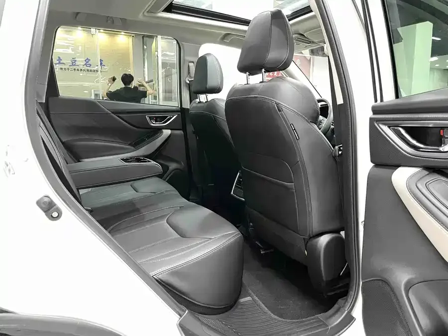 Subaru Forester Forester 2024 2.0i AWD Luxury Edition EyeSight 2023 — миниатюра 4