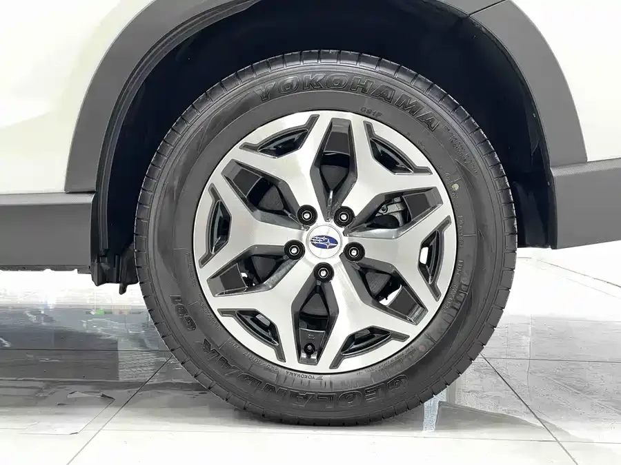 Subaru Forester Forester 2024 2.0i AWD Luxury Edition EyeSight 2023 — миниатюра 5