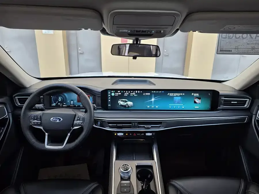 Ford Explorer Explorer 2023 EcoBoost 285 4WD Fashion Plus Edition 7 Seaters 2023 — миниатюра 2