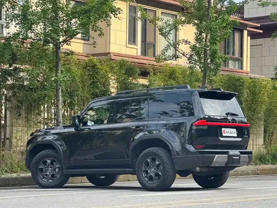 Lexus GX 2024 Overtrail Peak Edition 2024 — миниатюра 4