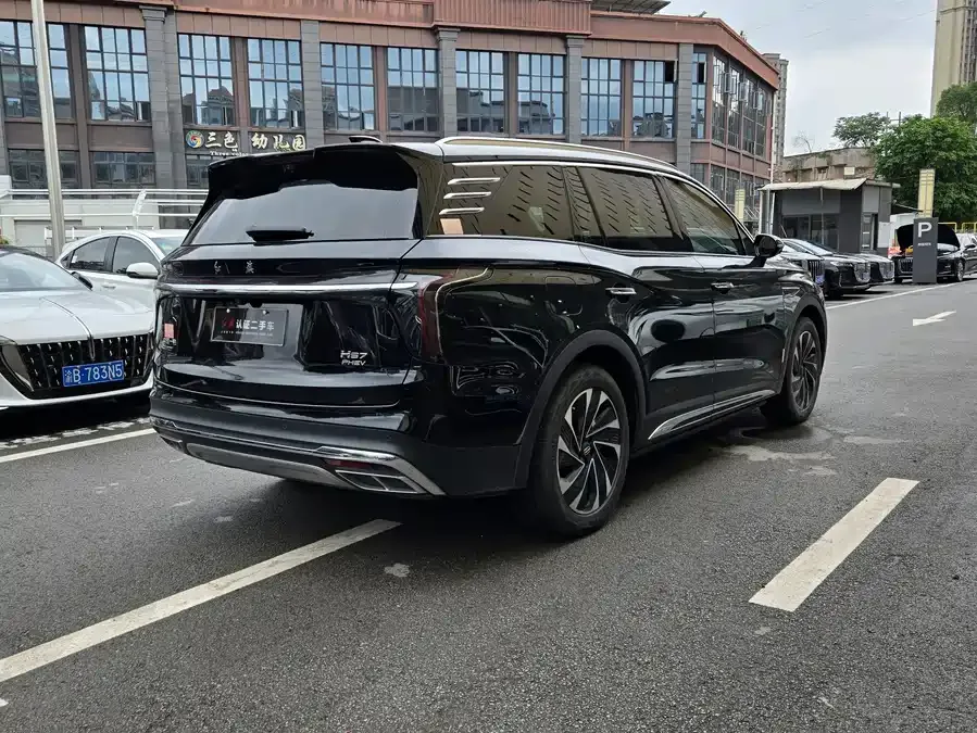 Hongqi HS7 PHEV Hongqi HS7 PHEV 2024 2.0T PHEV 4WD Flagship Edition 6-seater 2024 — миниатюра 2