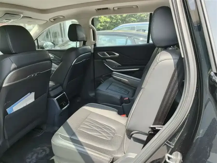 Hongqi HS7 PHEV Hongqi HS7 PHEV 2024 2.0T PHEV 4WD Flagship Chang Edition 6 Seaters 2024 — миниатюра 3