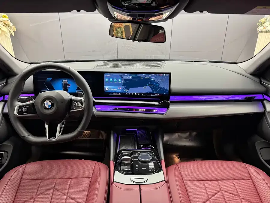 BMW 5 Series BMW 5 Series 2025 530Li Leading M Sport Package 2025 — миниатюра 2