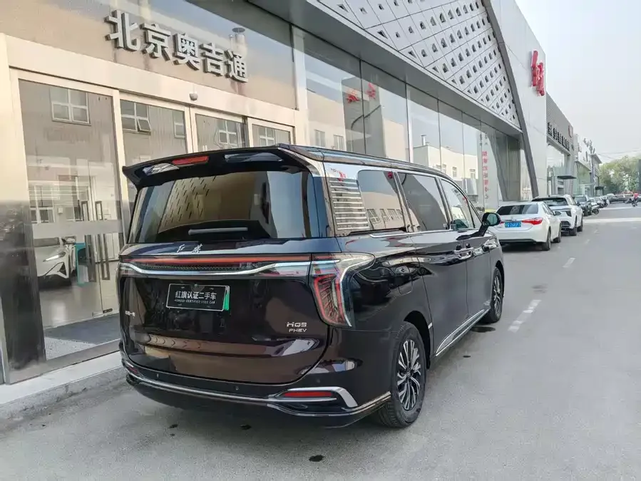 Hongqi HQ9 PHEV Hongqi HQ9 PHEV 2024 2.0T 4WD Luxury Edition 2024 — миниатюра 3