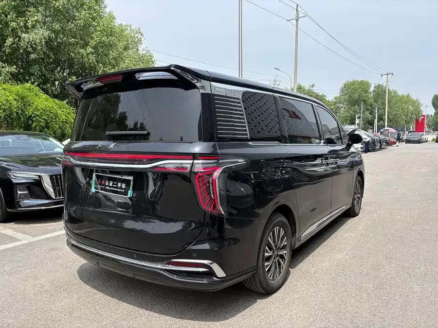 Hongqi HQ9 PHEV Hongqi HQ9 PHEV 2024 2.0T 4WD Business Edition 2025 — миниатюра 2
