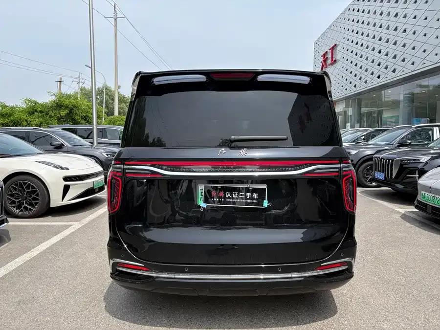 Hongqi HQ9 PHEV Hongqi HQ9 PHEV 2024 2.0T 4WD Business Edition 2025 — миниатюра 4