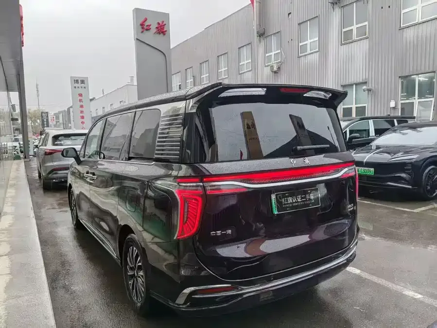 Hongqi HQ9 PHEV Hongqi HQ9 PHEV 2024 2.0T 4WD Luxury Edition 2024 — миниатюра 3