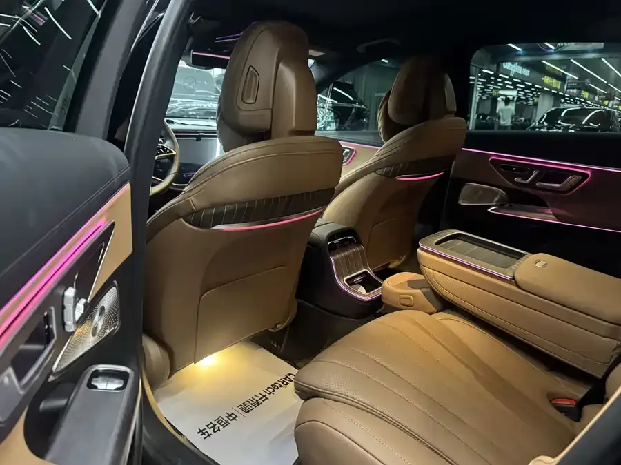 Mercedes-Benz E-Class Mercedes-Benz E-Class 2025 facelift E 300 L Luxury Edition 2025 — миниатюра 2