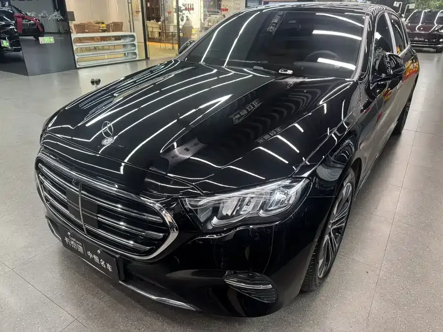 Mercedes-Benz E-Class 2025