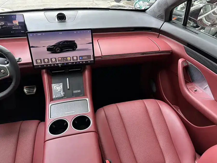Smart world R7 Zhijie R7 2024 pure electric 667km Pro 2025 — миниатюра 4
