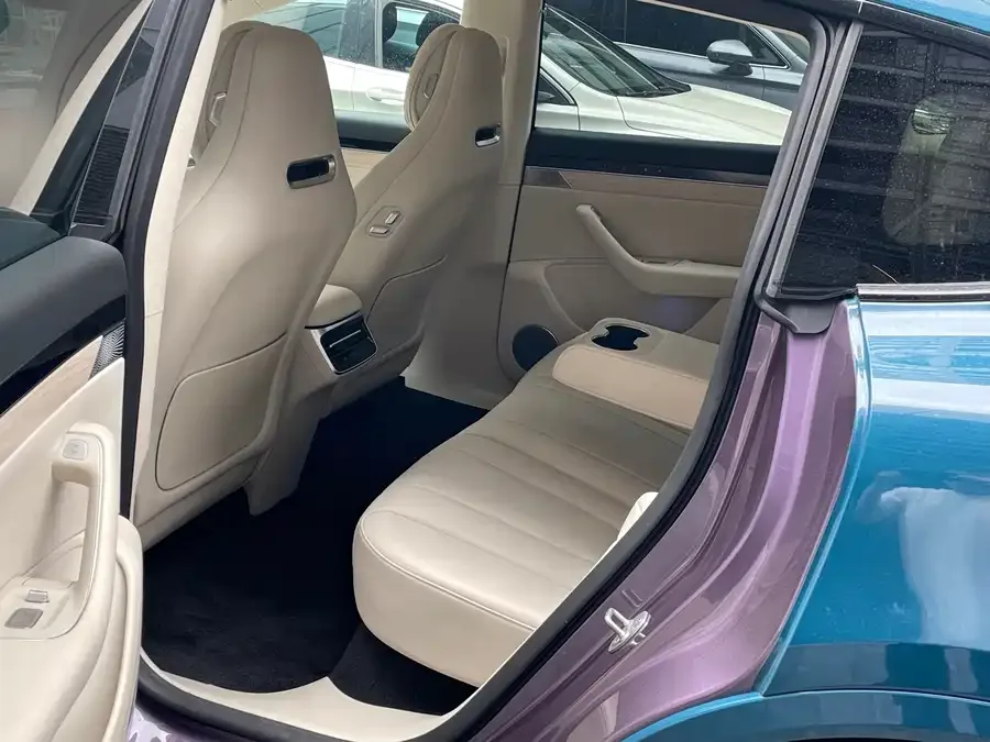 Smart world R7 Zhijie R7 2024 pure electric 667km Max 2024 — миниатюра 4