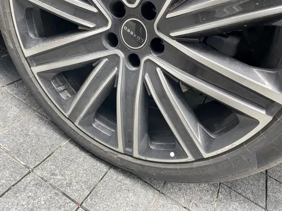 Smart world R7 Zhijie R7 2024 pure electric 667km Max 2024 — миниатюра 5
