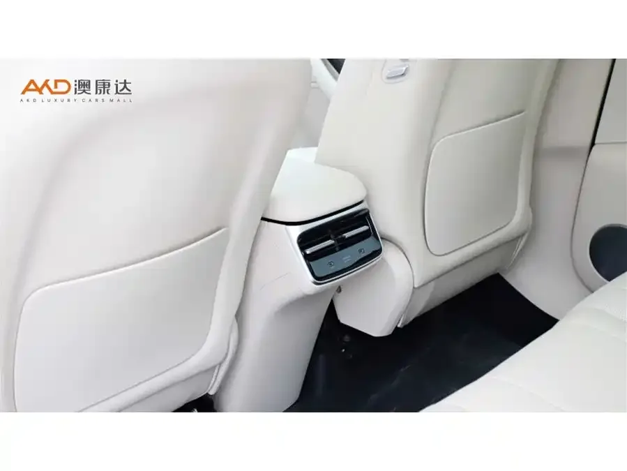 Smart world R7 Zhijie R7 2025 model with extended range of 331km Ultra 2025 — миниатюра 3