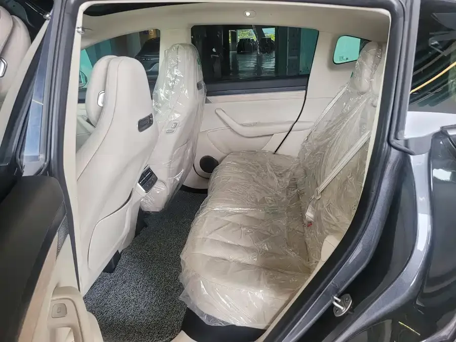 Smart world R7 Zhijie R7 2025 model with extended range of 251km Max 2026 — миниатюра 3