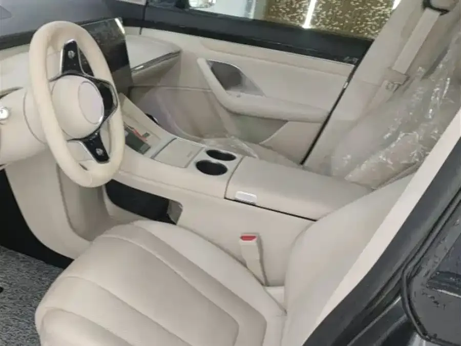 Smart world R7 Zhijie R7 2025 model with extended range of 251km Max 2026 — миниатюра 3