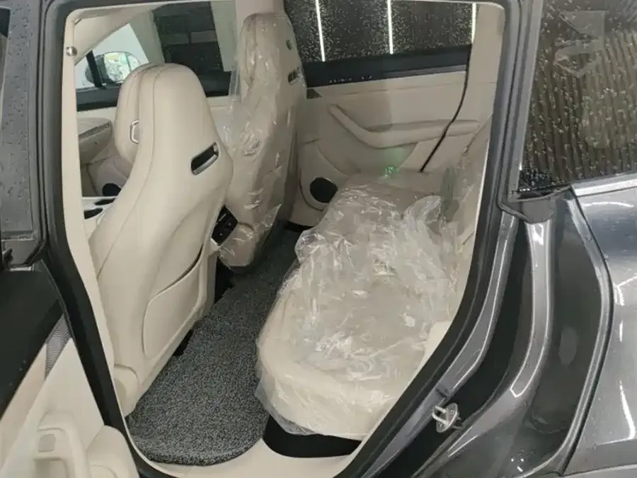Smart world R7 Zhijie R7 2025 model with extended range of 251km Max 2026 — миниатюра 4