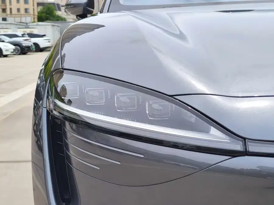 Smart world R7 Zhijie R7 2024 pure electric 667km Max 2024 — миниатюра 4