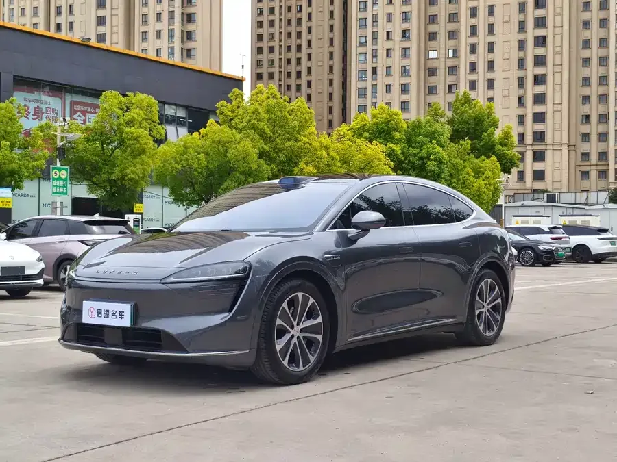 Smart world R7 Zhijie R7 2024 pure electric 667km Max 2024 — фото 1, купить с доставкой в Москву