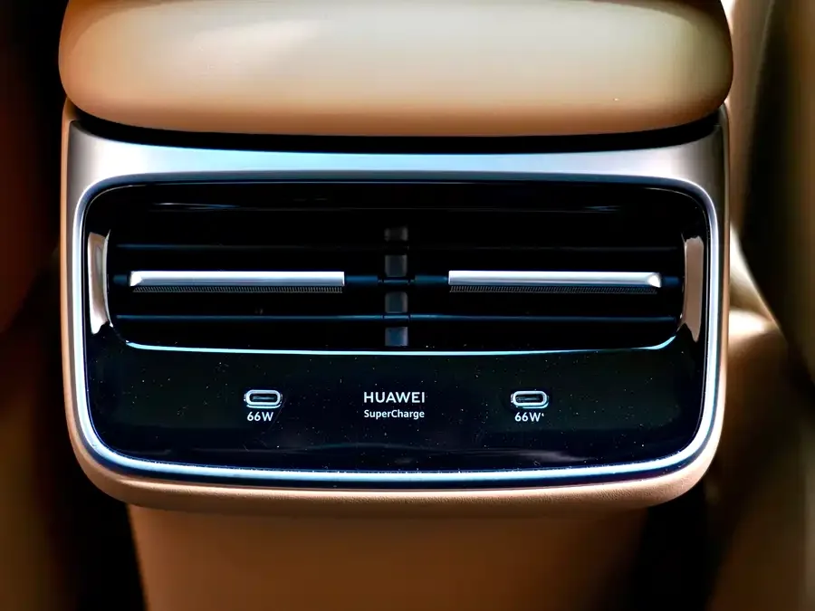 Smart world R7 Zhijie R7 2024 pure electric 736km UItra 2025 — миниатюра 3
