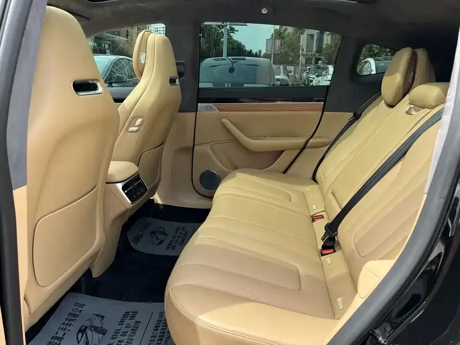 Smart world R7 Zhijie R7 2024 pure electric 667km Max 2025 — миниатюра 2