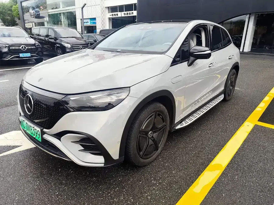 Mercedes-Benz EQE SUV 2025