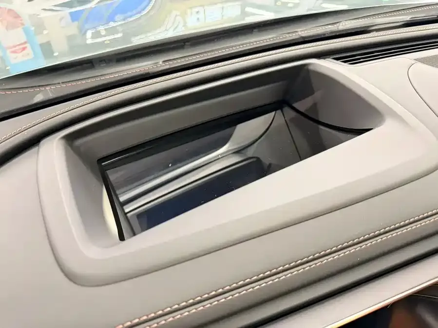 Mercedes-Benz GLC-Class Mercedes-Benz GLC 2025 GLC 300 L 4MATIC Luxury 5-seater 2024 — миниатюра 2