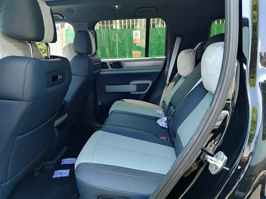 BYD Leopard Leopard 5 Leopard 5 2025 210KM Cloud Chariot God Ultra Edition 2026 — миниатюра 5