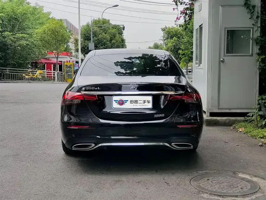 Mercedes-Benz E-class new energy Mercedes-Benz E-Class New Energy 2023 E 350 e L Plug-in Hybrid Sports Sedan 2023 — миниатюра 2