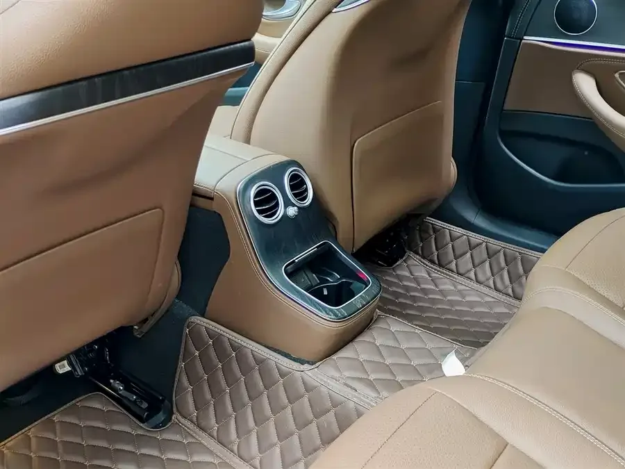 Mercedes-Benz E-class new energy Mercedes-Benz E-Class New Energy 2023 E 350 e L Plug-in Hybrid Sports Sedan 2023 — миниатюра 3