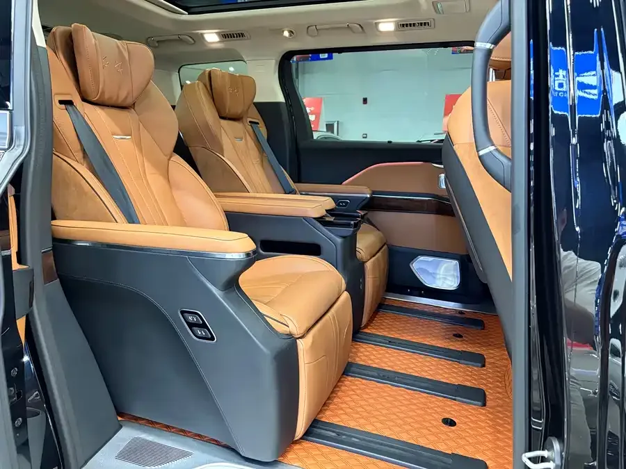 Hongqi HQ9 Hongqi HQ9 2023 2.0T Zhilian Qichang Edition 2023 — миниатюра 5