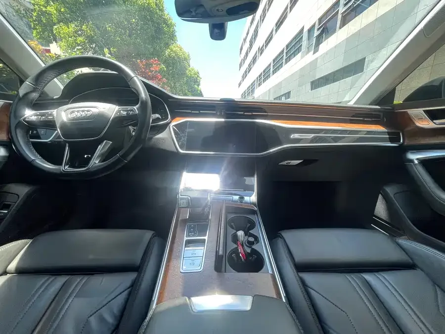 Audi A7 2022 45 TFSI Premium Edition 2022 — миниатюра 4