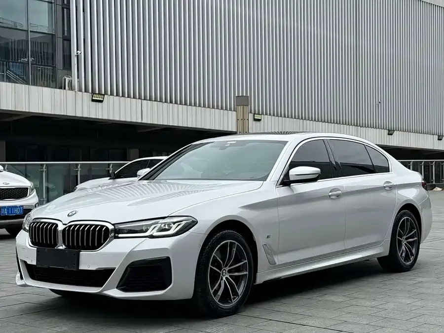BMW 5 Series 2023