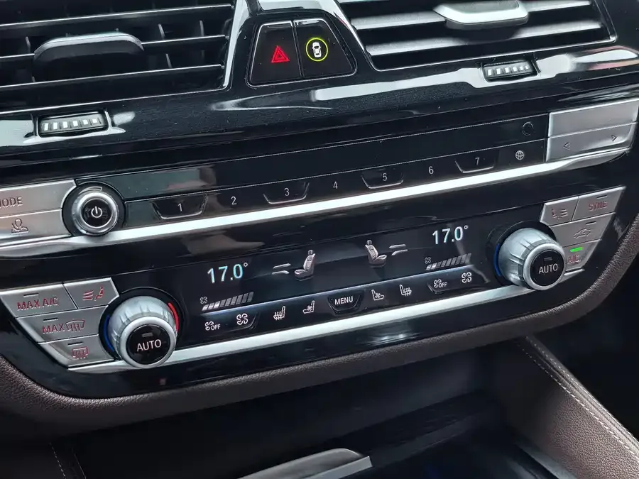 BMW 5 Series BMW 5 Series 2023 530Li Exclusive M Sport Package 2023 — миниатюра 5