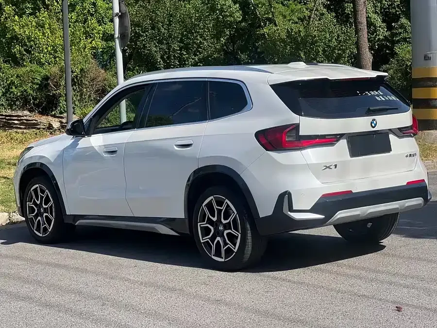 BMW X1 2024 sDrive25Li M Sport Package 2024 — миниатюра 3
