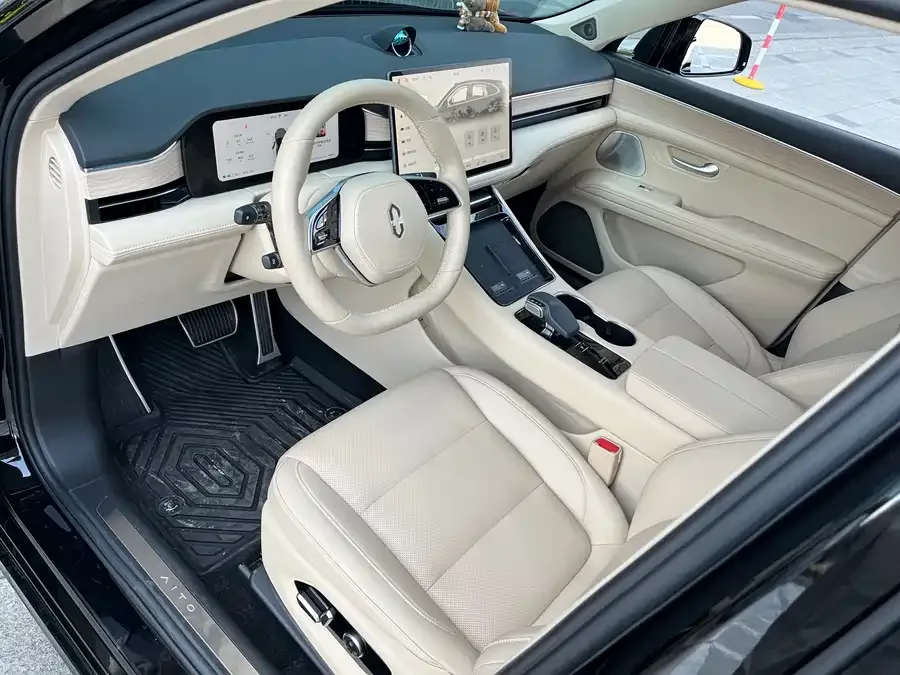 AITO M5 M5 2024 pure electric Max rear-wheel drive high-end intelligent driving version 2024 — миниатюра 4