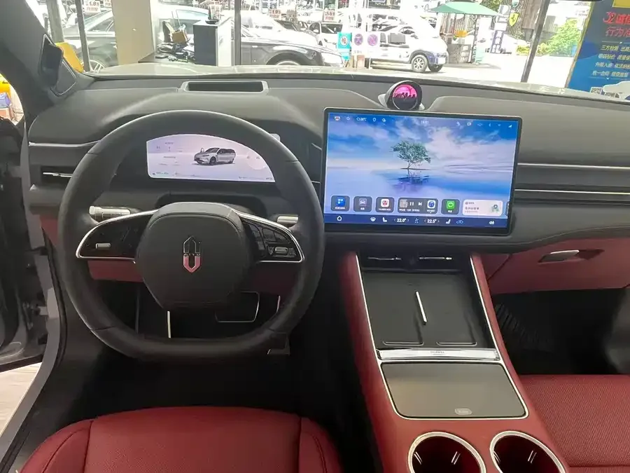 AITO M5 M5 2025 Extended Range Ultra 4WD Edition 2025 — миниатюра 3