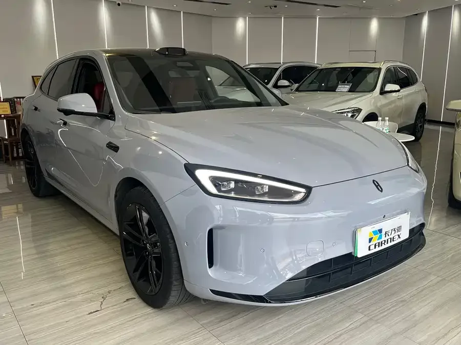 AITO M5 M5 2025 Extended Range Ultra 4WD Edition 2025 — фото 1, купить с доставкой в Москву