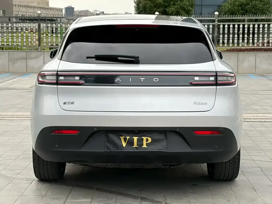 AITO M5 M5 2024 Extended Range Max Rear-wheel Drive Advanced Intelligent Driving Edition 2023 — миниатюра 4