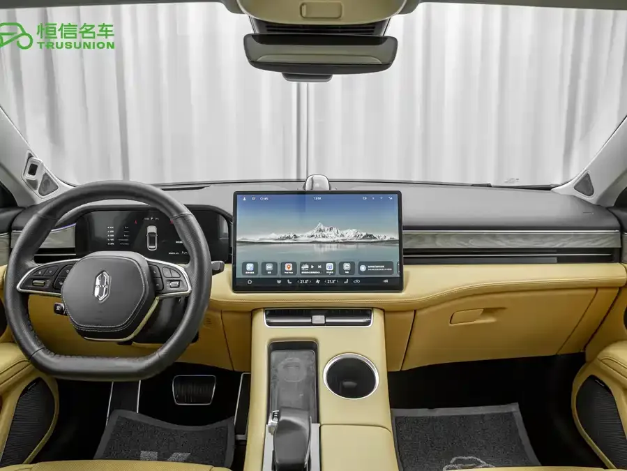 AITO M5 M5 2022 Extended Range 4WD Performance Edition 2022 — миниатюра 4